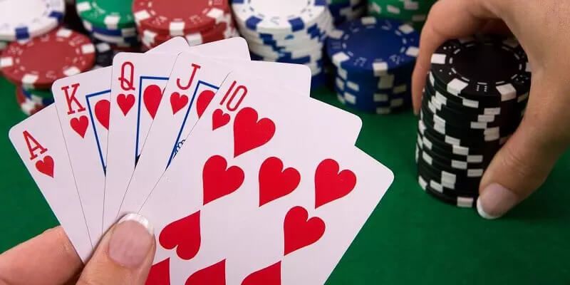 Sảnh Rồng trong Poker là gì?